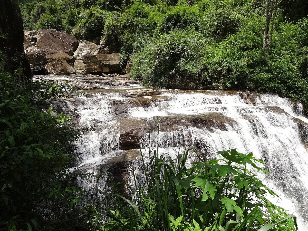 Ramboda Falls dropping through the hills on the Kandy to Nuwara Eliya road.